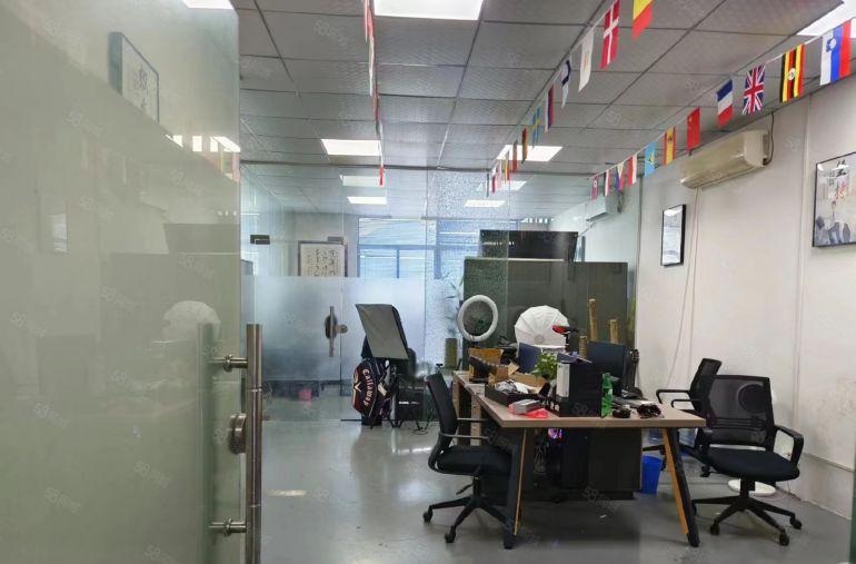 大岭山颜屋莞长路旁楼上小面积厂房出租 现成精装修 超低价