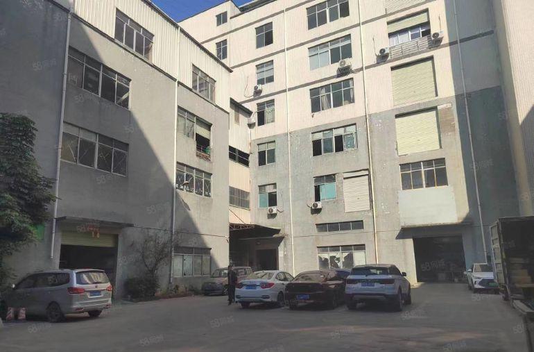 给钱就租大岭山杨屋村厂房出租400平带货梯 现成装修环境好