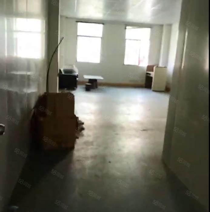 大岭山主干道旁楼上600平厂房仓库出租工业用地可办环评