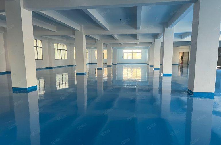 大岭山镇杨屋村楼上整层1350平方，已刷好地坪漆靠近高速路口