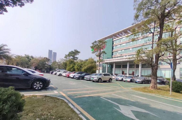 大岭山工业区原房东红本厂房2楼800平出租精装修实际面积可分