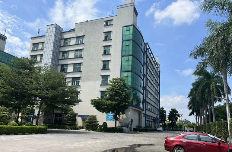 原房东大岭山楼上2000平米独门独院精装修厂房出租高速路口