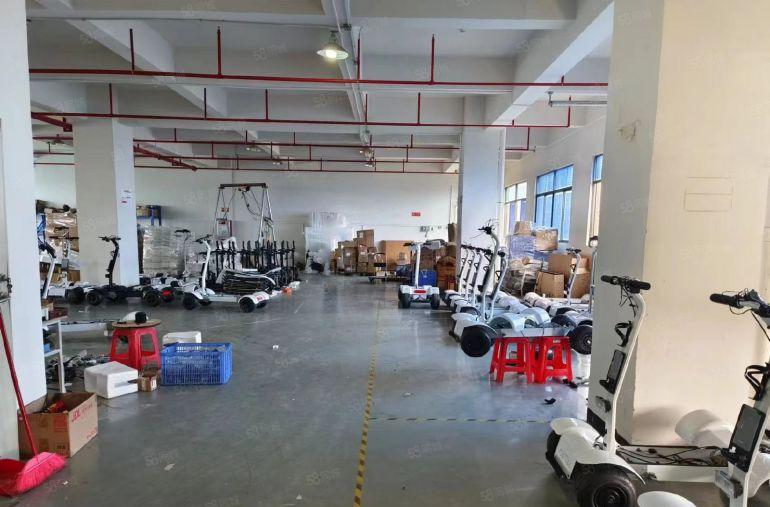 大岭山颜屋莞长路旁楼上小面积厂房出租 现成精装修 超低价