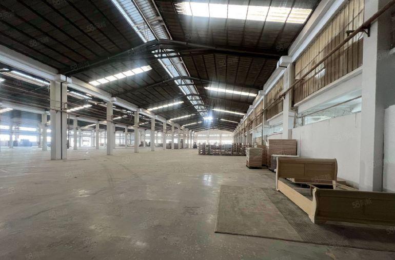 大岭山国道边上原房东独门独院单一层厂房出租，有家具环评