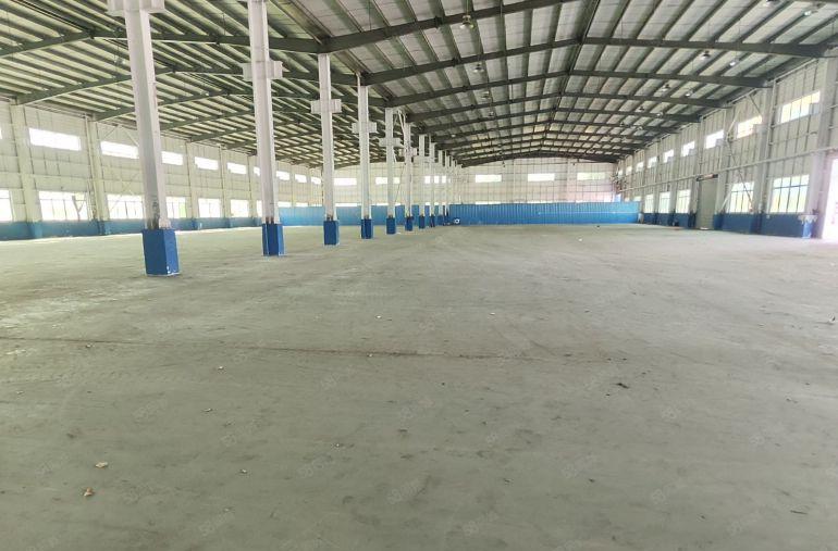 大岭山原房东钢钩独门独院厂房出租，带牛角，滴水10米，好招工