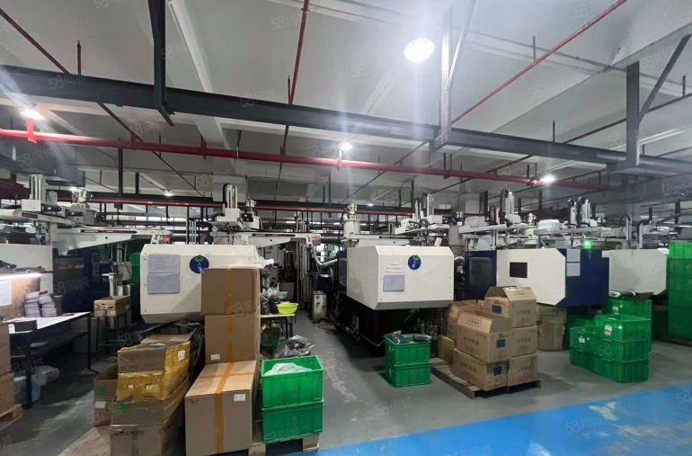 大岭山大塘村高速出口2楼2100平方厂房低价出租 可办环坪