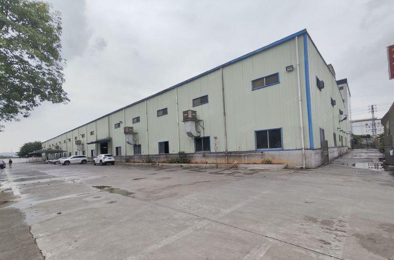 本地房东，大岭山杨屋3000平厂房出租，可做仓库，滴水10米