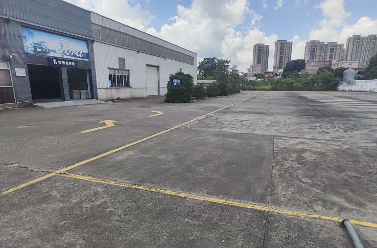 大岭山镇台湾人房东砖墙到顶一层独院，超大空地，特价12元急租