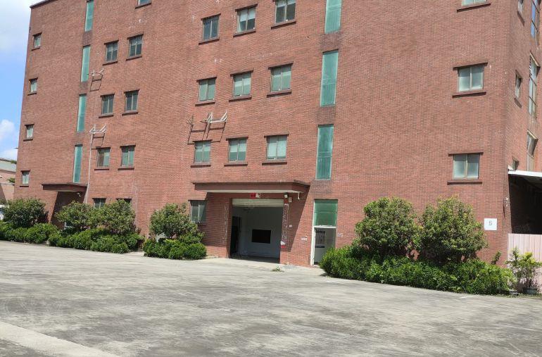 大岭山杨屋高速口原房东，新出花园式独院10元低价急租空地超大