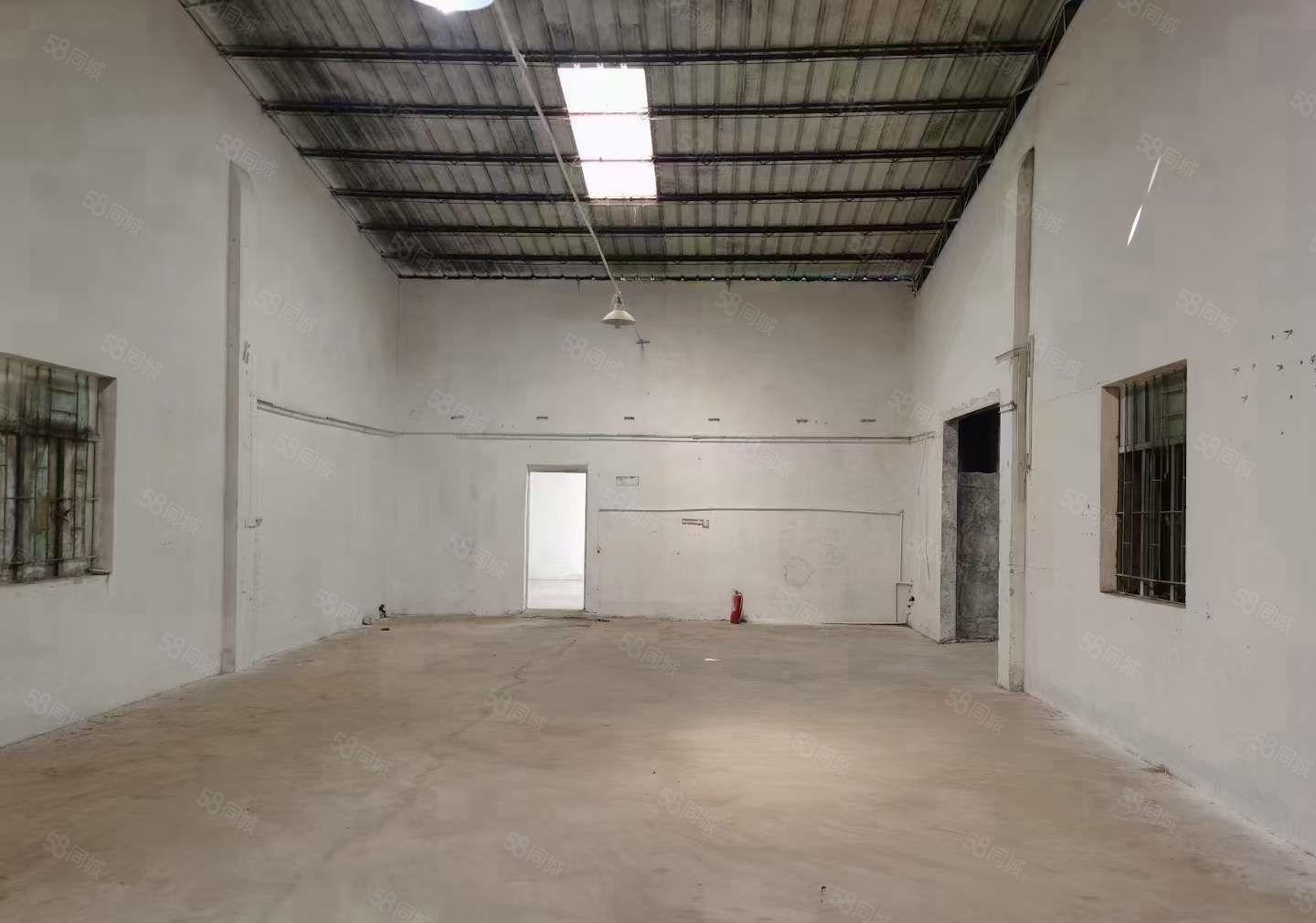 大岭山划算单一层880平方厂房，低价出租，可签十年