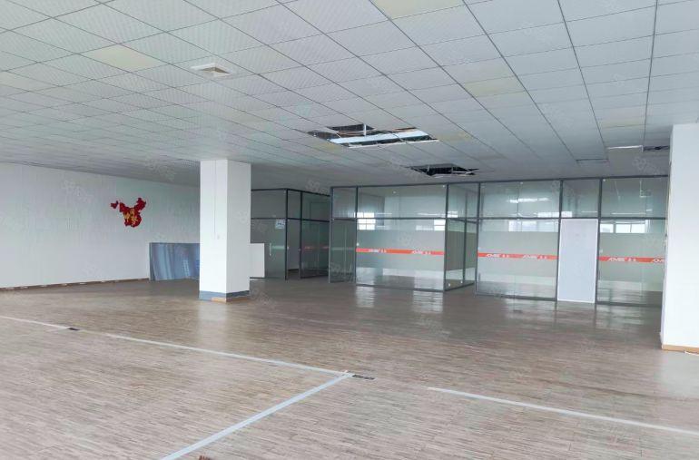 大岭山精装1000平厂房出租，可做人工智能，高端医疗，电子等