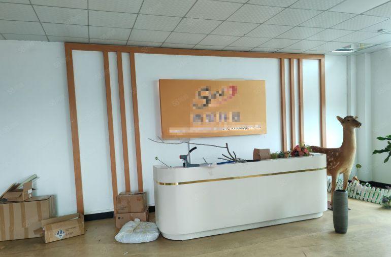 大岭山原房东花园式标准厂房现成豪华装修洁净车间，实际面积出租