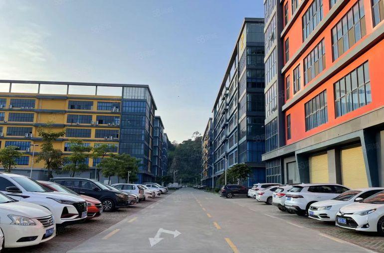 大岭山镇工业园区3200平 滴水11米 水电齐全 精装修