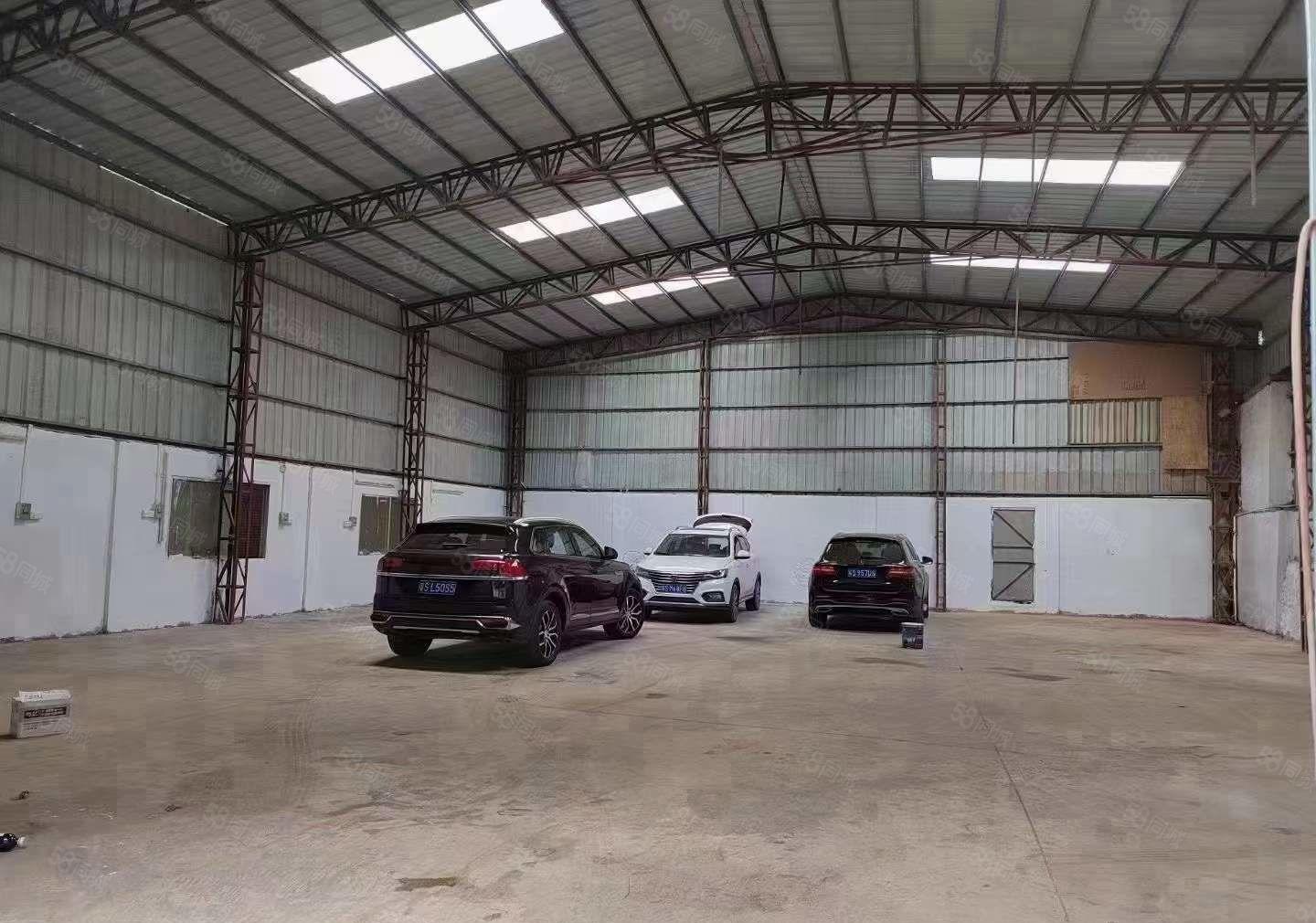 大岭山单一层小独院厂房出租，滴水7米水电齐全，周边无居民