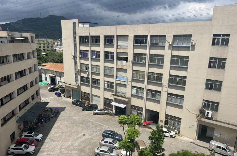 大岭山高速口附近，红本园区厂房出租 超低价 豪华装修