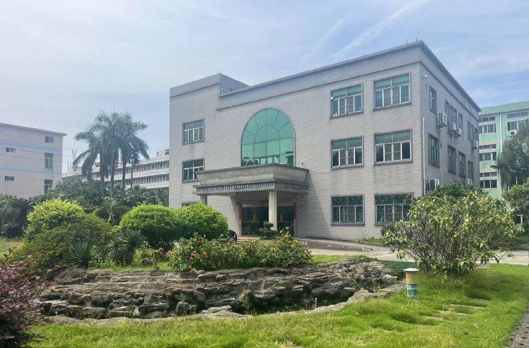 大岭山原房东独院 上市公司形象 带红本 可办环评 空地超大