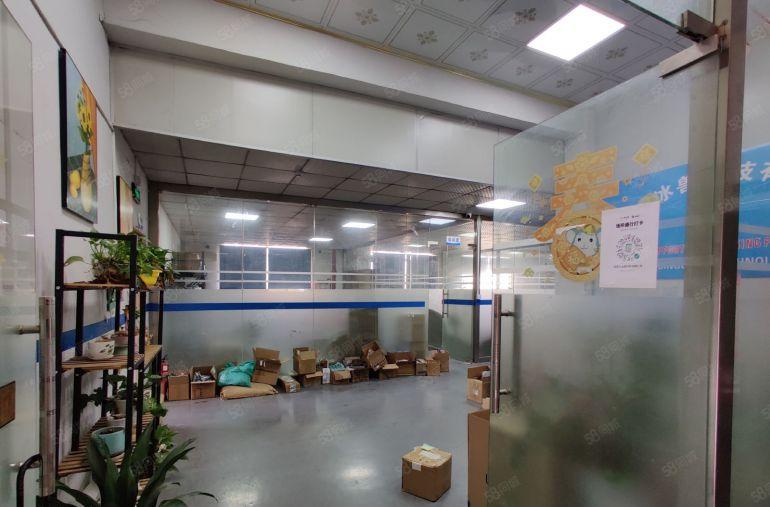 颜屋107国道边新出带豪华装修楼上厂房1100平方10元出租