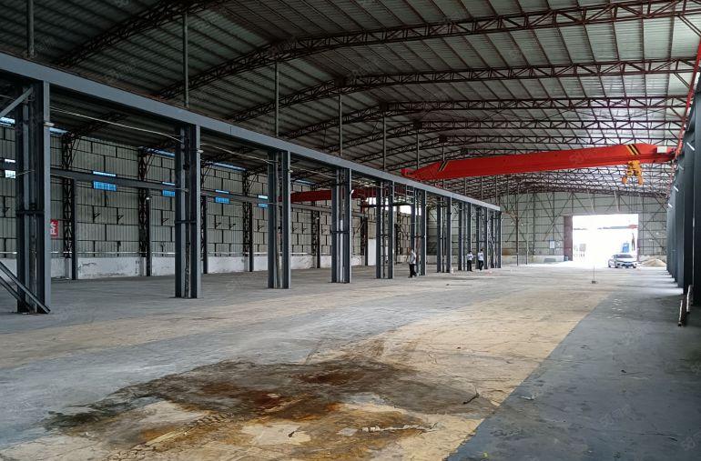 现成航车厂房来了，原房东单一层钢构3200平厂房出租