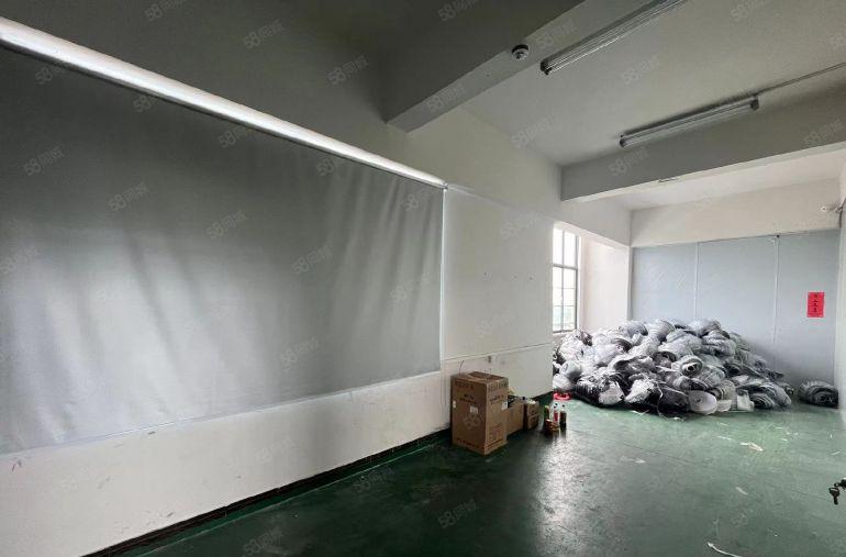 9.9元无公摊 大岭山镇本地原房东空出楼上650平方厂房出租