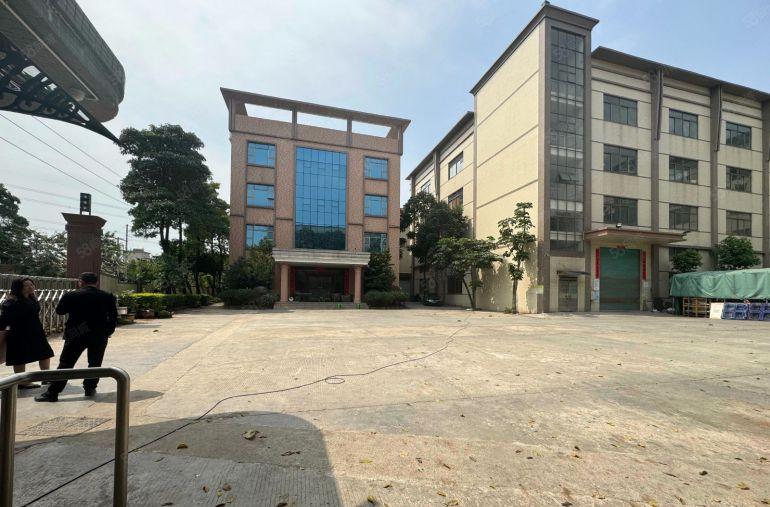 大岭山独门独院厂房出租，水电齐全工业用地，一手房东低价出租