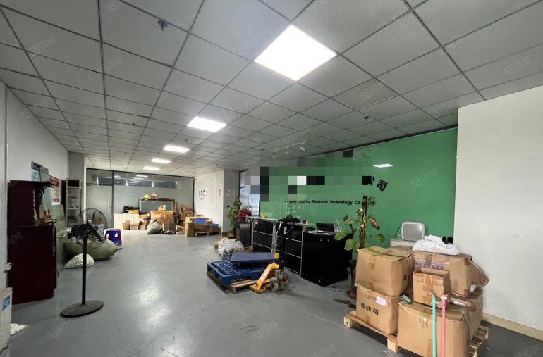 大岭山颜屋楼上900平精装修水电齐全低价出租易招工临近深圳