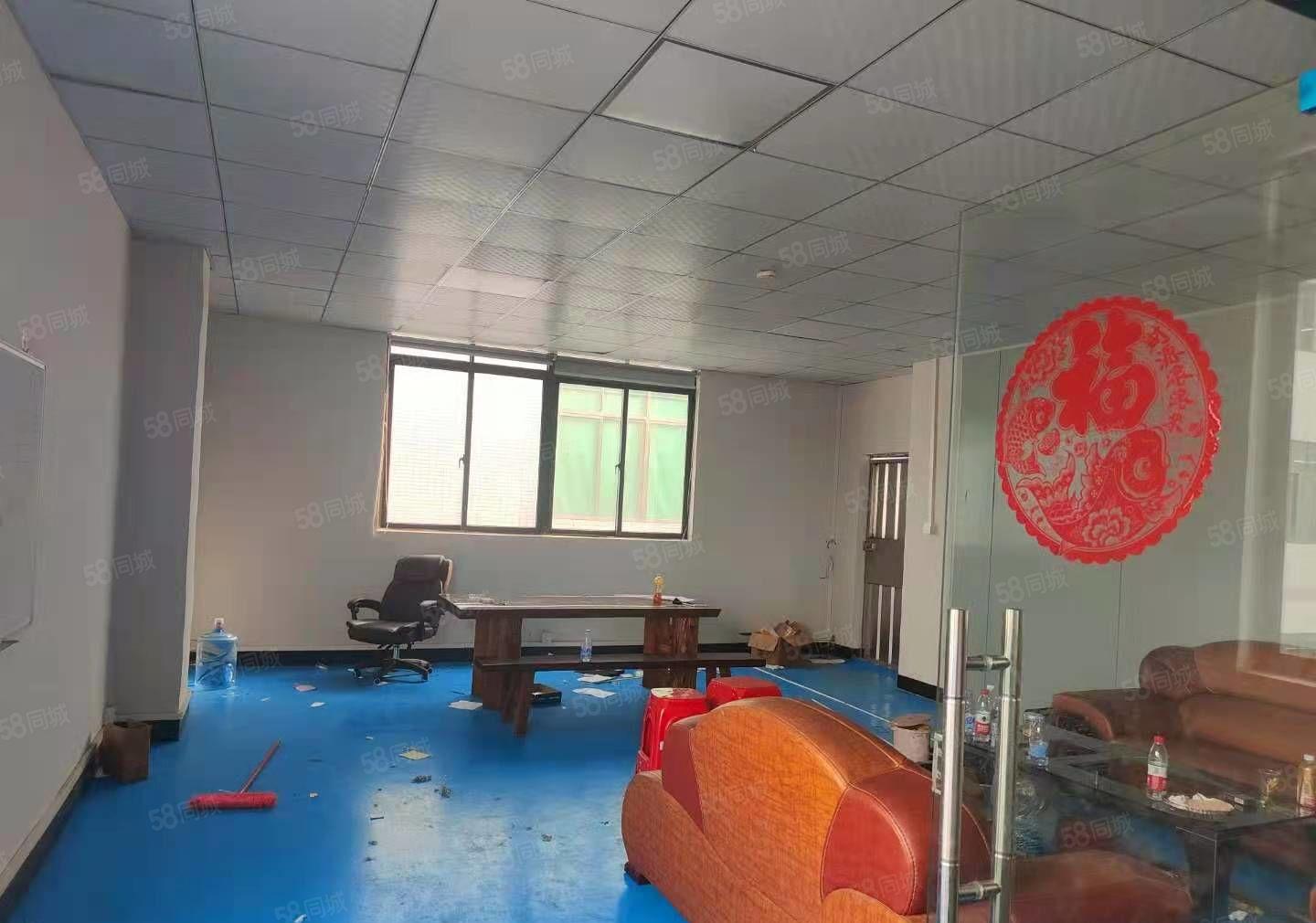 大岭山杨屋原房东一楼1300平厂房出租，水电自己交，合同期长