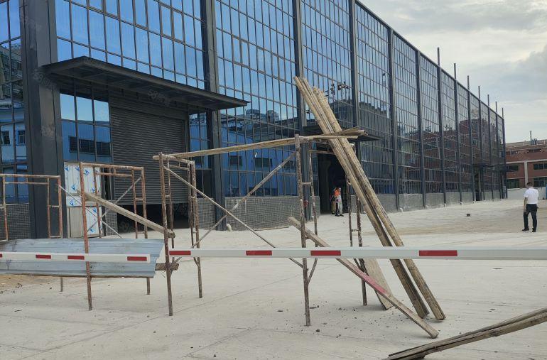 大岭山镇原房东全新三层独门独院厂房，高度7米，特价12元急租