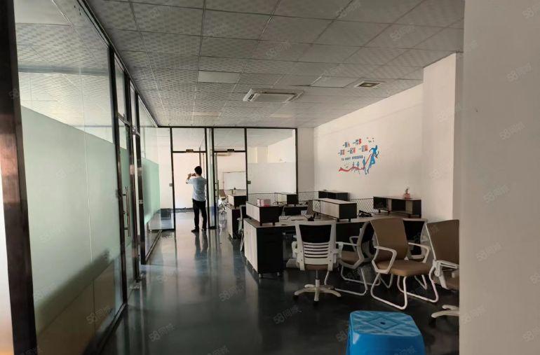 超低价 无尘车间 大岭山镇临近莞深高速口新出标准楼上厂房出租