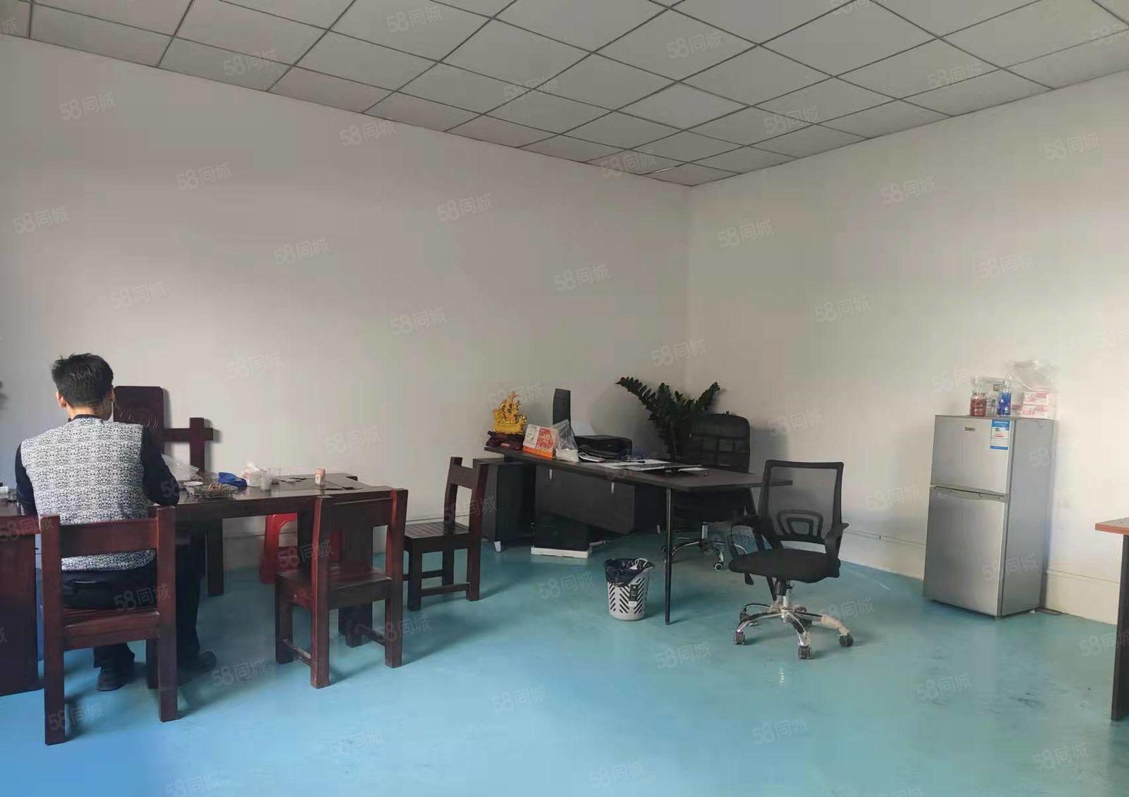 大岭山新出钢构单一层厂房600平优惠出租高8米