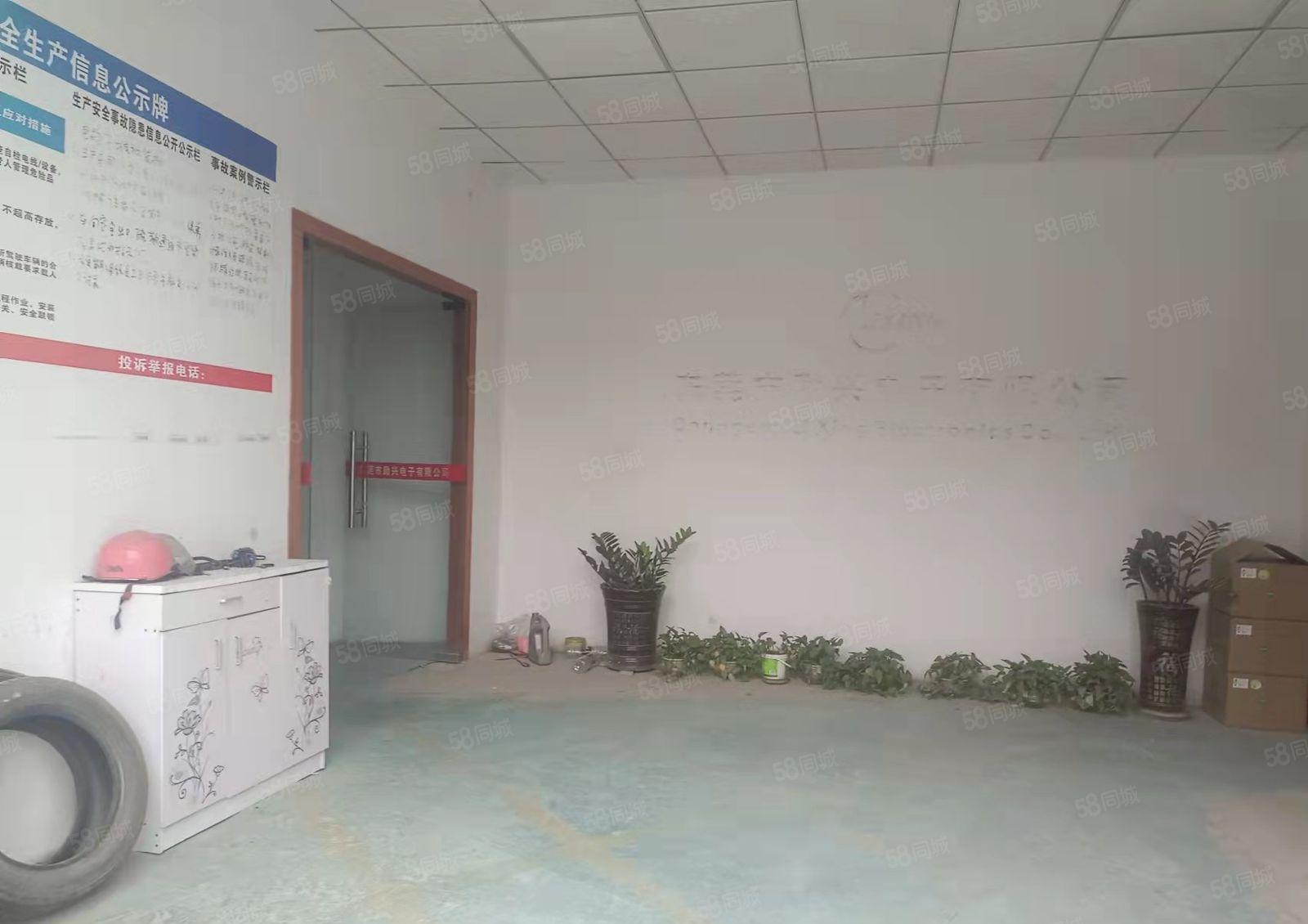 大岭山颜屋新空出600平小铁皮厂房出租不限行业