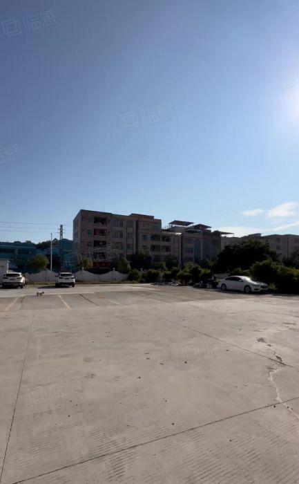 大岭山低价厂房出租4000平方带精装修水电齐全空地超大