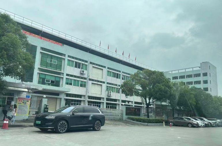 东莞大岭山厂房出租，证件齐全可办环评，原房东独门独院可分租