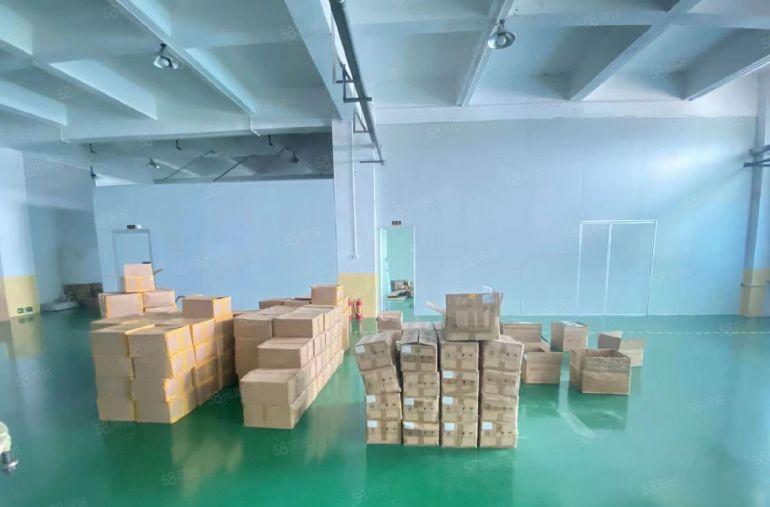 豪华厂房 大岭山出租楼上300平厂房价低设施齐全有电梯空地大