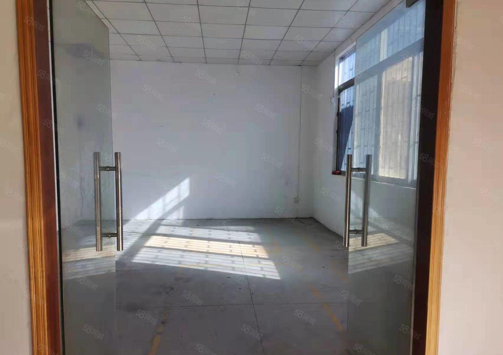 大岭山标准一楼600平方超大空地低价厂房出租价格实惠可办环评