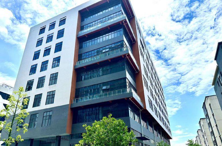 松山湖全新厂房出租1至3楼12000平可分租