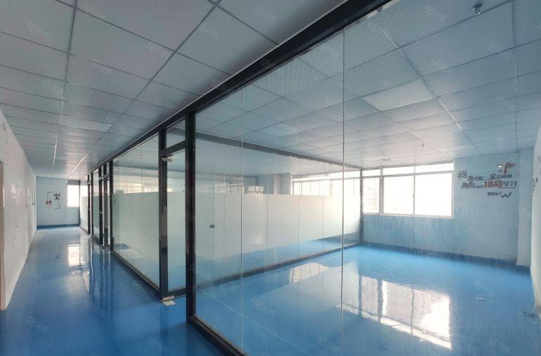 大岭山杨屋二楼1800平全新精装修工业厂房出租