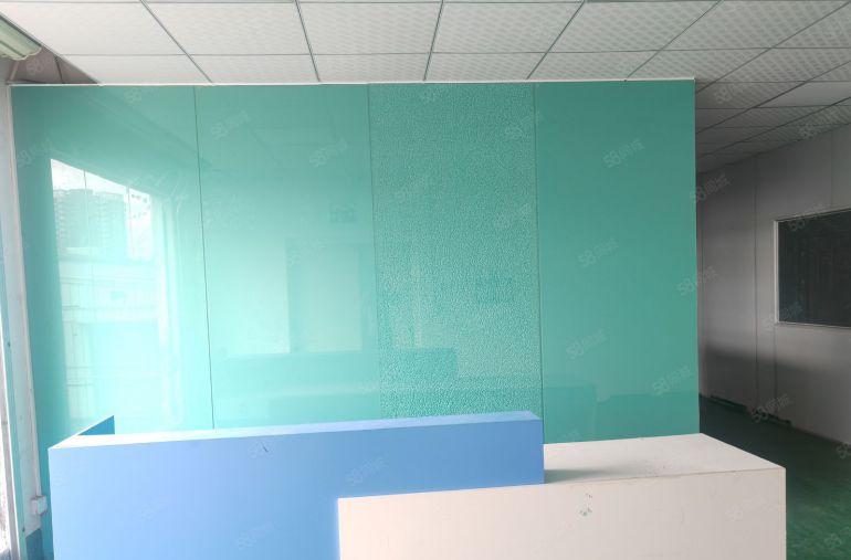 大岭山镇杨屋村龙大高速路口300米现成洁净车间装修，水电齐全