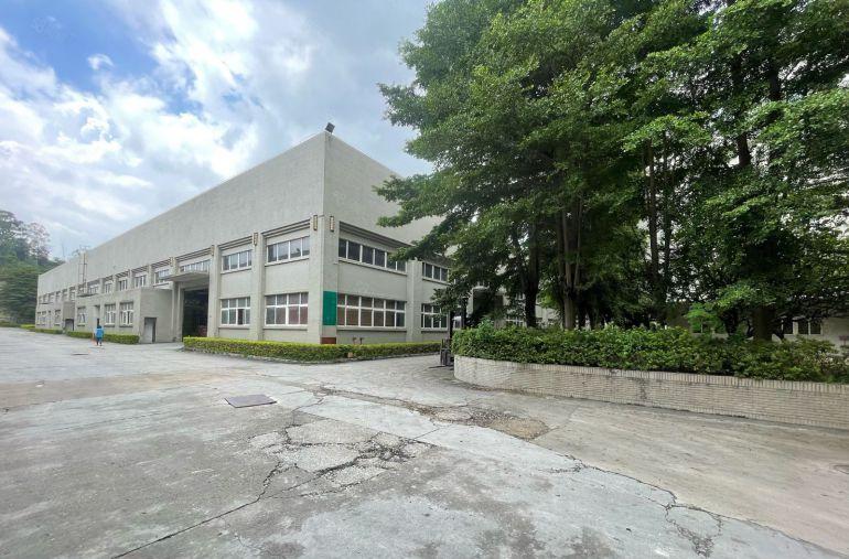 大岭山高速口附近单一层滴水9米空地1万平形象超话价格便宜