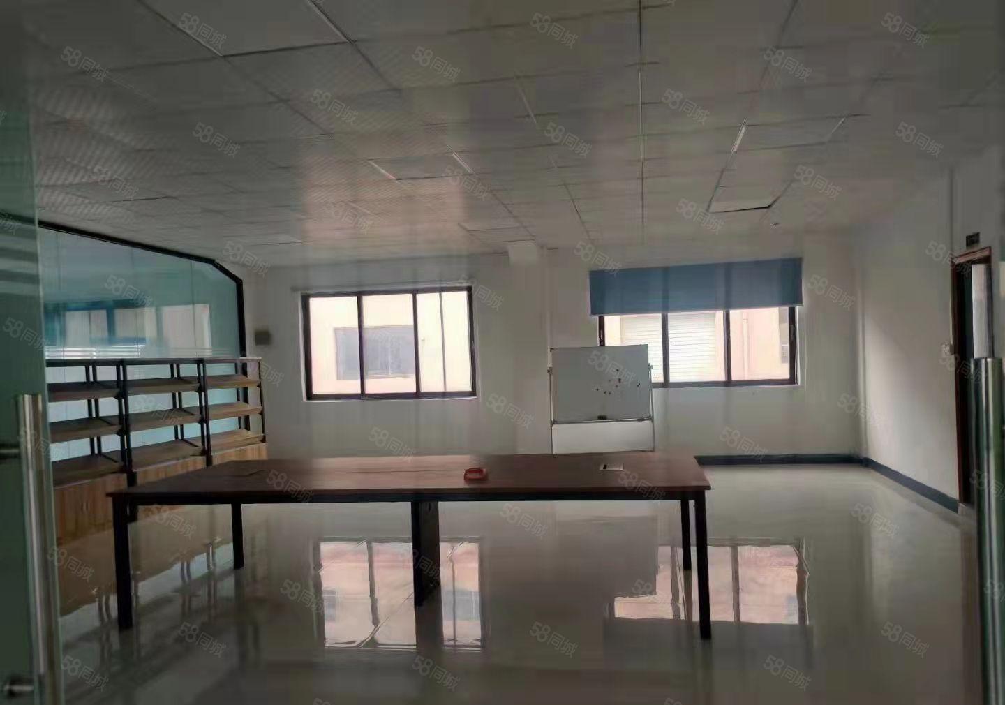 大岭山标准厂房分租2楼1680平原村委房子，带装修