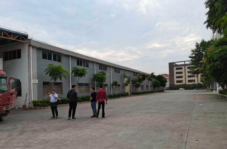 大岭山大塘村独门独院3200平单一层钢构厂房出租空地大带航车