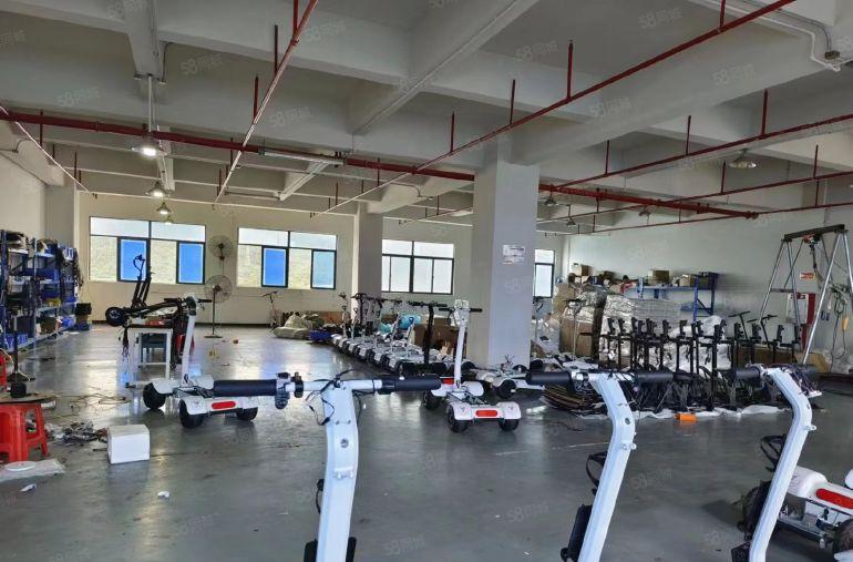 大岭山颜屋莞长路旁楼上小面积厂房出租 现成精装修 超低价