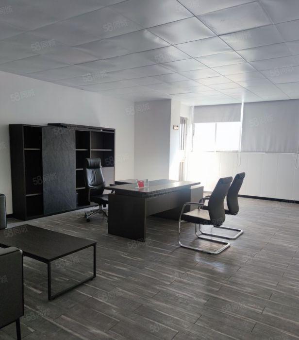 石碣镇新出楼上厂房出租4500平方，现成装修办公室