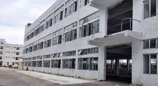 凤岗雁田凤深大道花园式独院厂房出租12200平 300起分