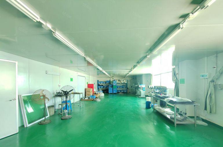 清溪镇中心楼上整层1500厂房平米出租，现成装修，招工方便