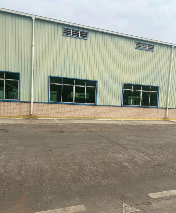 清溪镇新出原房东8米高单一层1500平带5T行车。