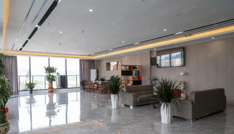 清溪三中靠凤岗新出原房东楼上3600平厂房仓库出租,豪华入住