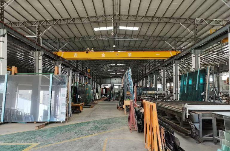 清溪镇原房东独院钢构厂房证件齐全带航车