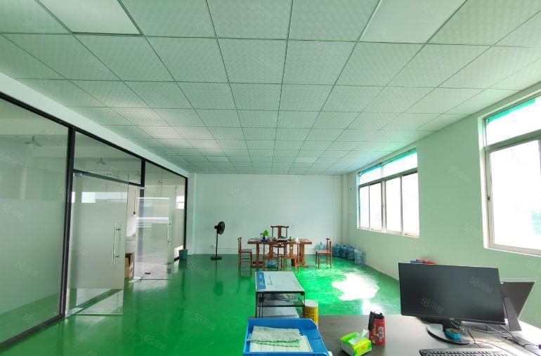 清溪镇中心楼上10元厂房出租，300平米，现成装修，易招工！