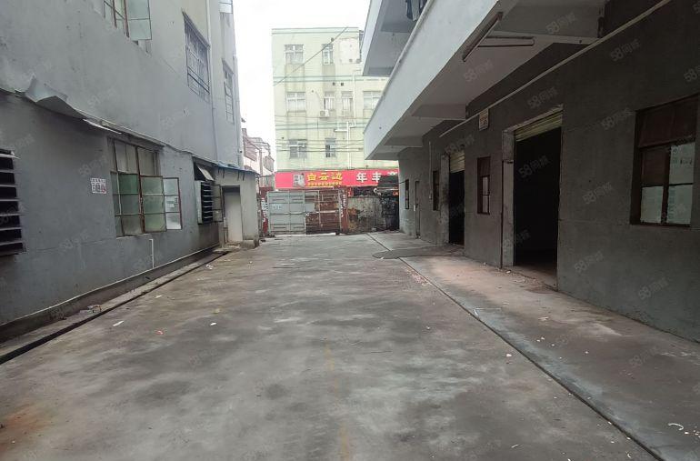 清溪铁松原房东独院4100平16元厂房出租现成办公室