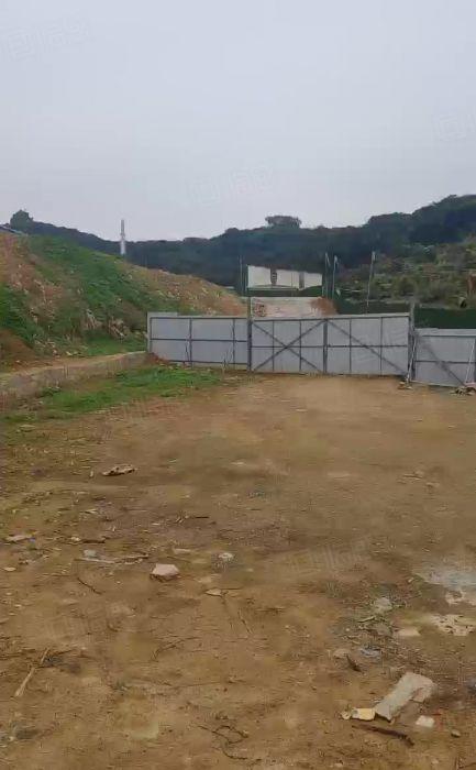 清溪青皇新出山咔咔独门独院2300平空地厂房出租，钢构300